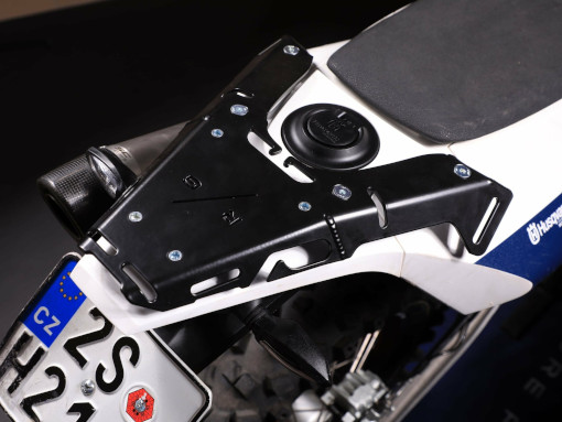 rade-garage-husqvarna-701-rack-set1