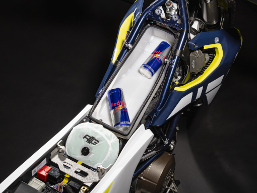 rade-garage-husqvarna-701-storage-kit1