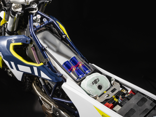 rade-garage-husqvarna-701-storage-kit2