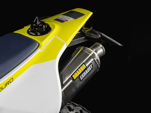 rade-garage-husqvarna-701-sharon-exhaust2 rade-garage-husqvarna-701-sharon-exhaust2