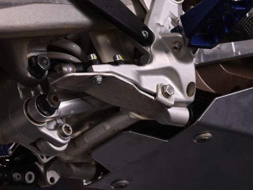 rade-garage-skidplate3 rade-garage-skidplate3