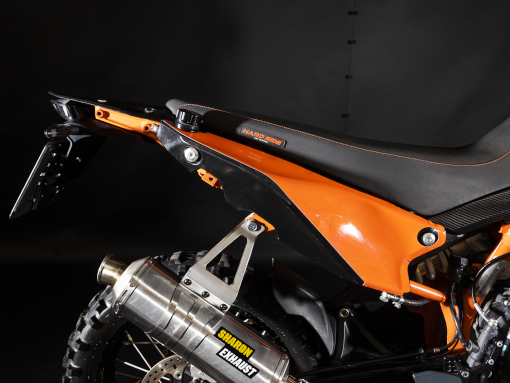 rade-garage-790-890-rear-tank1