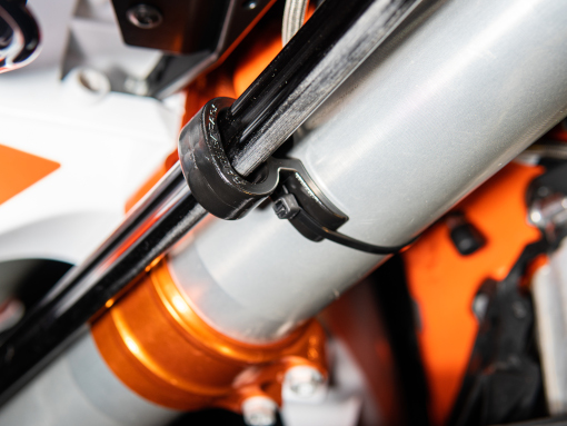 rade-garage-brake-hose-guide3 rade-garage-brake-hose-guide3