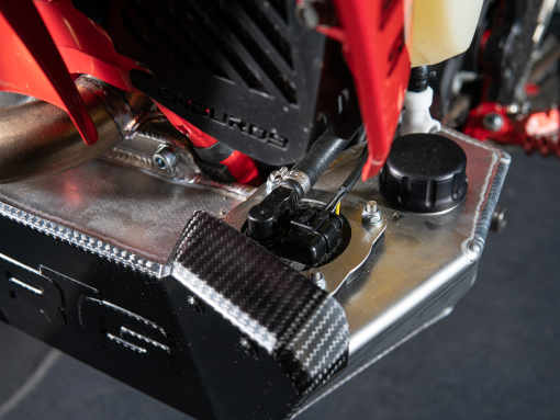 rade-garage-gasgas-ec-auxiliary-tank3 rade-garage-gasgas-ec-auxiliary-tank3