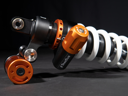 rade-garage-tractive-rear2 rade-garage-tractive-rear2